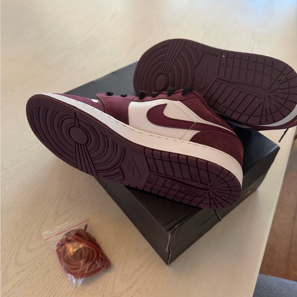 Air Jordan 1 Low (GS) Maroon and White Sneakers - Picture 3 of 8